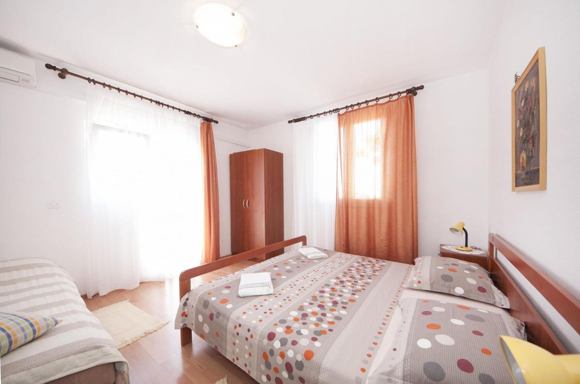 Apartments Mira 斯普利特卡 外观 照片